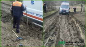 FOTO // În timp ce pacienții îi așteaptă, Ambulanțele rămân des blocate în noroiul de pe drumurile din țară